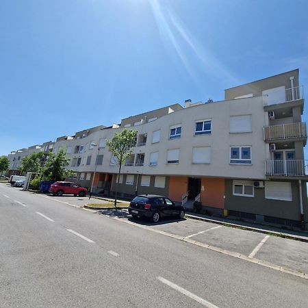 Apartment Rose Sesvete Kültér fotó