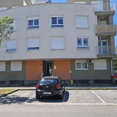 Apartment Rose Sesvete Kültér fotó